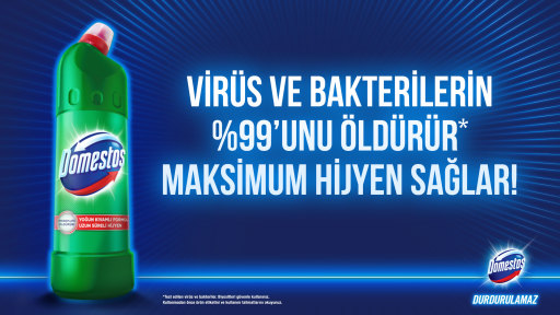 Klozetin kenarında Domestos çamaşır suyu